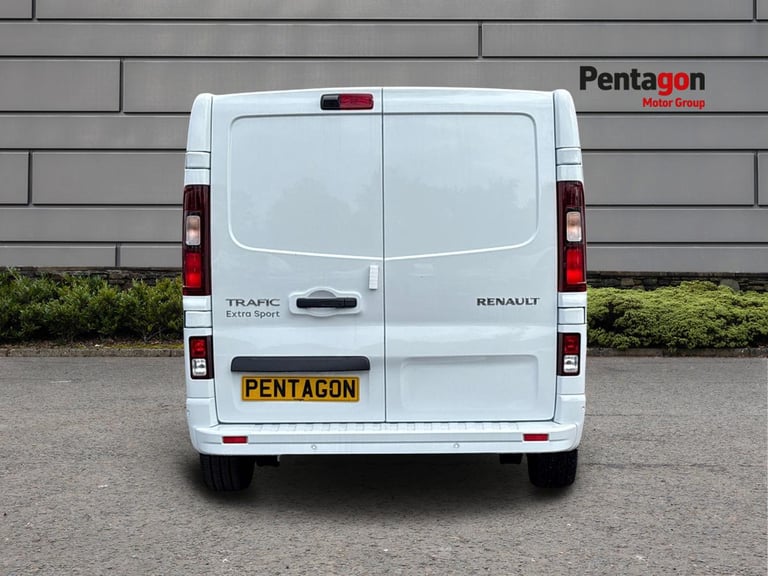  Renault Trafic 2.0 Dci Blue Ll30 Extra Sport Crew Van Double Cab 6dr Diesel