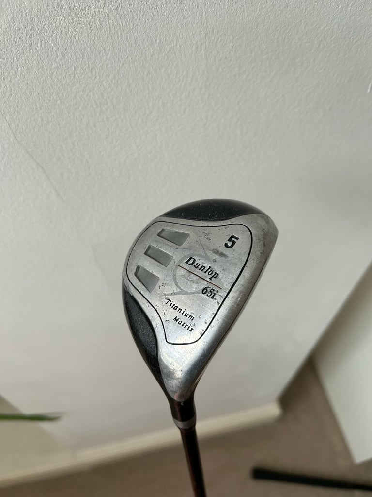 Set of 15 Dunlop clubs with case