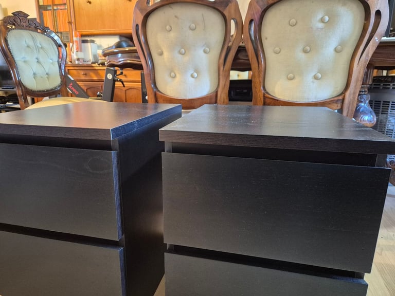 PAIR OF IKEA MALM CHEST OF DRAWERS 