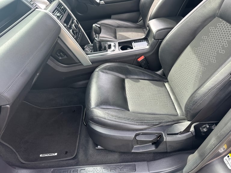 2016 Land Rover Discovery Sport TD4 SE TECH 5-Door Diesel