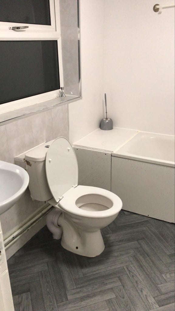 Double Room To Rent on Trenville Ave, Sparkhill. Supported Accommodation. 24Hr Move In