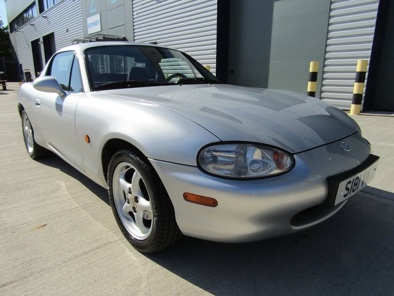  Mazda MX-5 1.6 ROADSTER 2DR MANUAL CONVERTIBLE LEFT HAND DRIVE Sports Petrol Manual