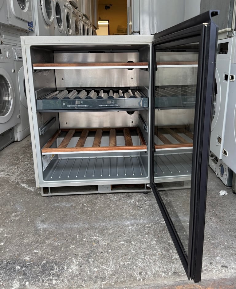 MIELE KWT4154UG1 BUILT IN WINE COOLER WITH WARRANTY  