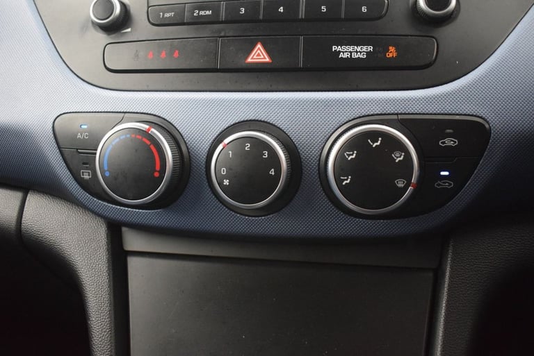 2014 Hyundai i10 1.2 Premium 5dr HATCHBACK PETROL Manual