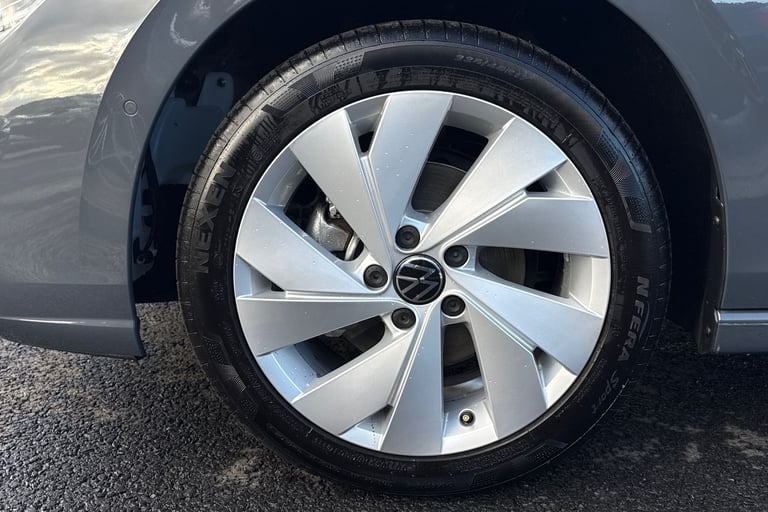 2025 Volkswagen Golf 1.5 eTSI 150 Match 5dr DSG Hatchback PETROL Automatic