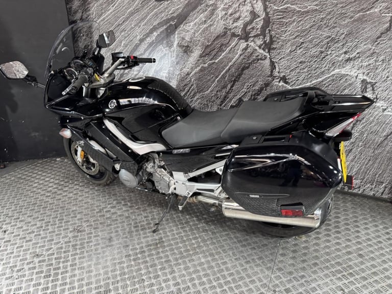 YAMAHA FJR 1300 FJR1300 2010