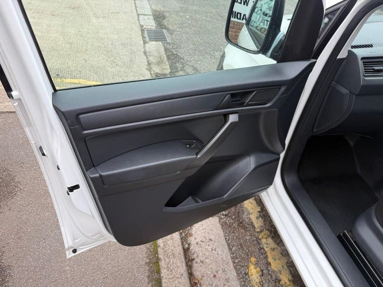 2016 16 VOLKSWAGEN CADDY 2.0 TDI C20 BLUEMOTION TECH STARTLINE PANEL VAN 5DR DIE