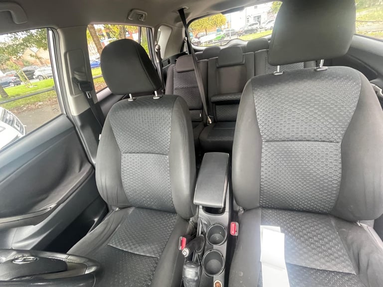 Toyota verso automatic 1.8 petrol 7 seaters ulezfree