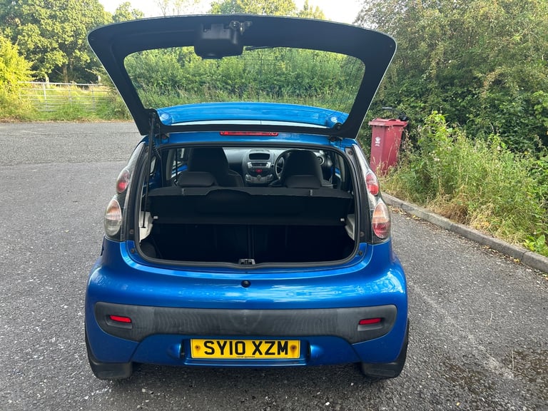 Peugeot, 107, Hatchback, 2010, Manual, 998 (cc), 5 doors