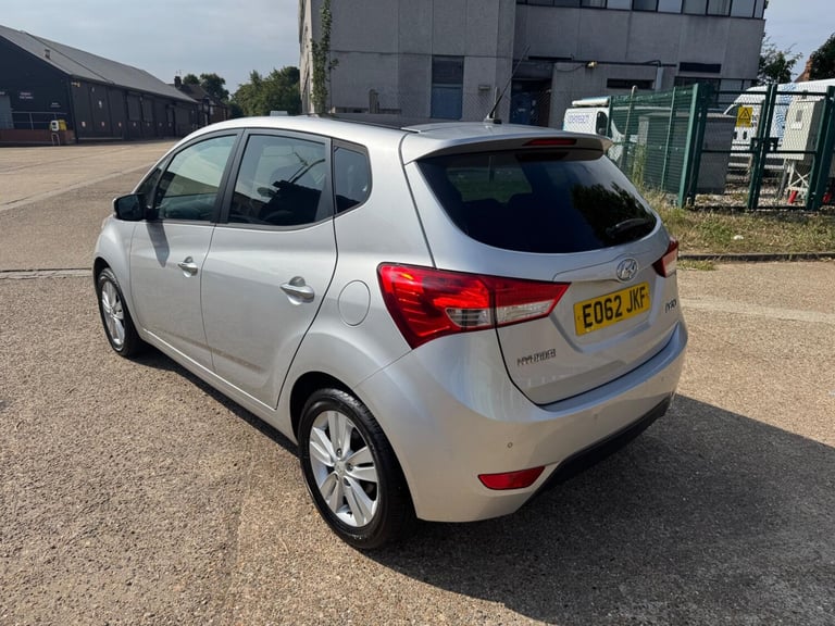 2012 Hyundai Ix20 1.6 Style Auto Euro 5 5dr MPV Petrol Automatic