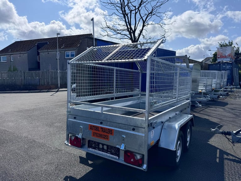 New 8,2ft x 4,3ft twin axle trailer with 60cm mesh 1300kg braked