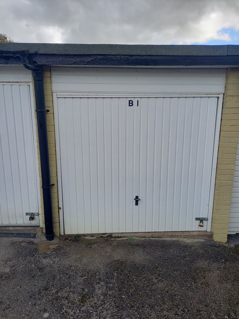 Garage to rent Andover Storage or Car