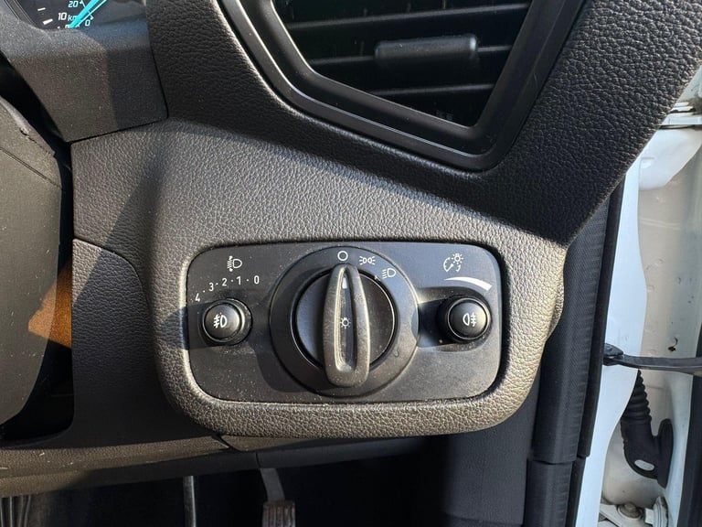 2016 Ford Kuga 2.0 TDCi EcoBlue Zetec Powershift AWD Euro 6 (s/s) 5dr HATCHBACK Diesel Automatic