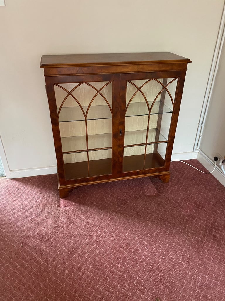 Display cabinet