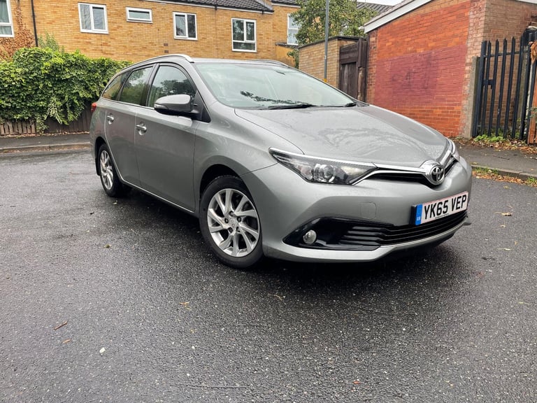Toyota, AURIS, Estate, 2015, Manual, 1197 (cc), 5 doors