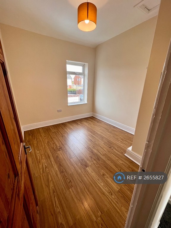 3 bedroom house in Arthur Terrace, New Marske, Redcar, TS11 (3 bed) (#2655827)
