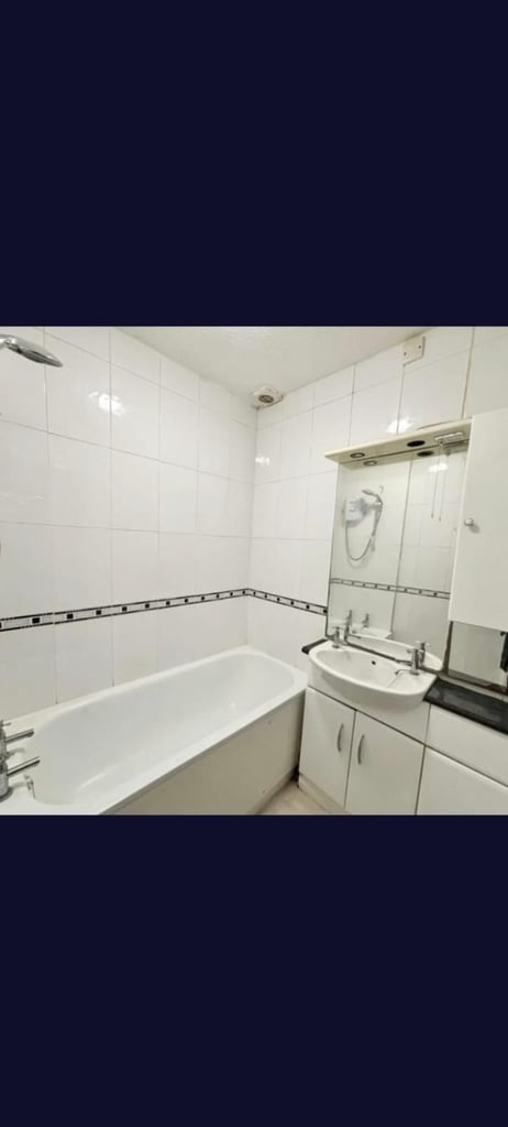 1 bedroom flat in Studio Flat in Aveley, RM15