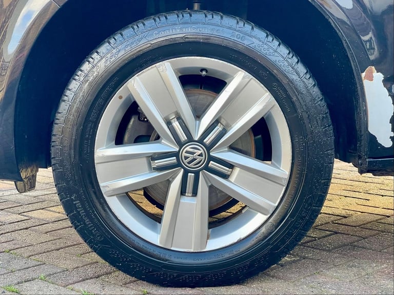 Volkswagen TRANSPORTER TDI 150 SHUTTLE SE LWB 9 SEAT MINIBUS DSG AUTO