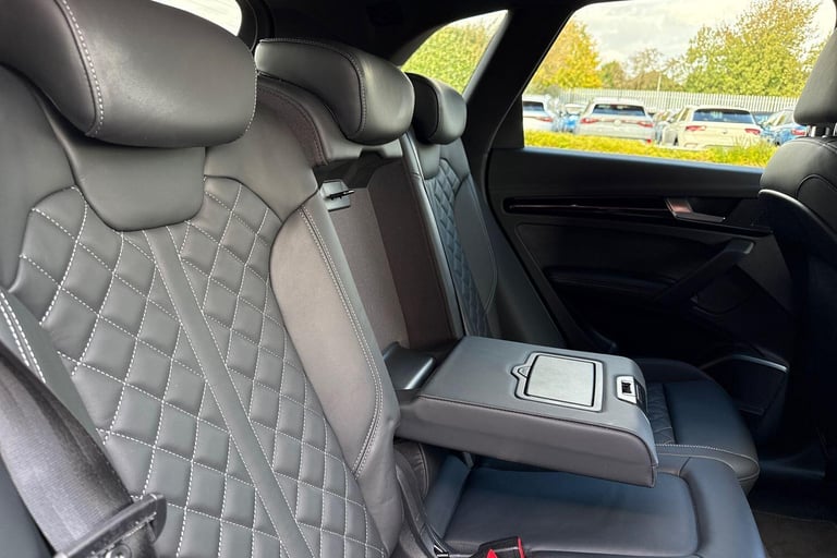 2022 Audi Q5 2.0 TDI 40 Edition 1 SUV 5dr Diesel S Tronic quattro Euro 6 (s/s) (204 ps) ESTATE Di...