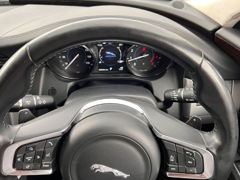 2019 68 JAGUAR XF 2.0I PORTFOLIO GPF SPORTBRAKE 5DR PETROL AUTO EURO 6 (S/S) (25