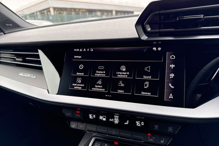 2025 Audi RS3 2.5 TFSI Carbon Vorsprung S Tronic quattro Euro 6 (s/s) 4dr Saloon Automatic