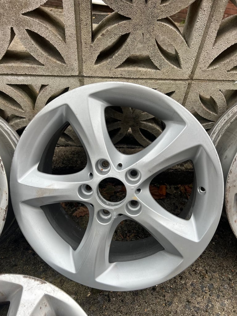 image for BMW 1 series rims 18.5