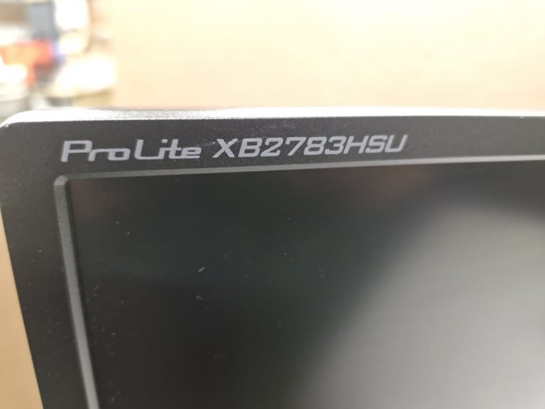 Monitors DELL IIYAMA HDMI in bulk available for sale.