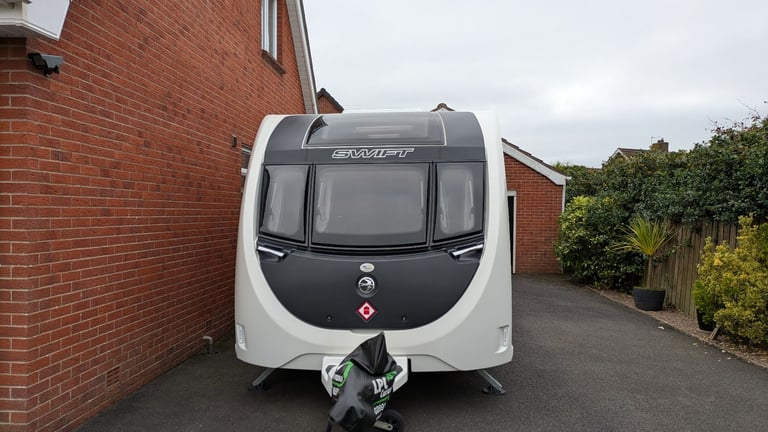 Swift    Europa     560 Caravan