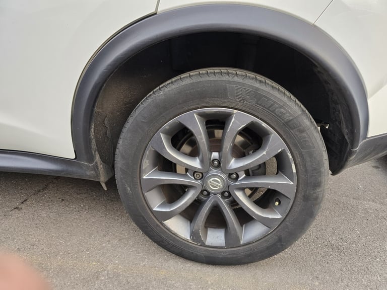 2013 Nissan Juke 1.6 Tekna 5dr CVT HATCHBACK Petrol Automatic