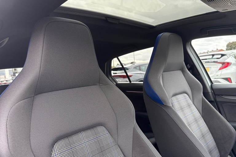 2025 Volkswagen Golf 1.5 TSI 272 GTE eHybrid 5dr DSG **PAN ROOF** Hatchback PETROL/ELECTRIC Autom...