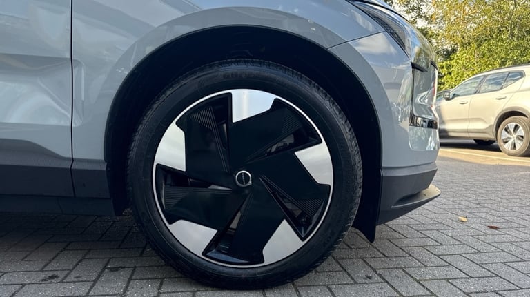 2025 Volvo EX30 Plus, Twin Motor Performance, Electric Estate Electric Automatic