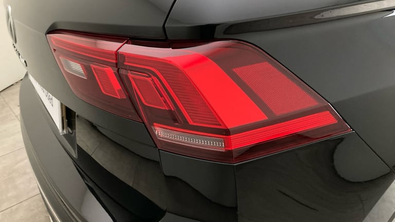 2021 Volkswagen Tiguan 1.5 TSI 150 Life 5dr DSG Petrol Estate Estate Petrol Automatic