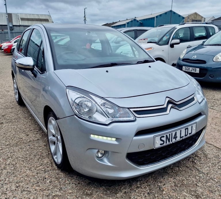 2014 CITROEN C3 SELECTION VTI 1.2 PETROL, 5 DOOR, 1 YEAR MOT, £20/YEAR ROAD TAX.