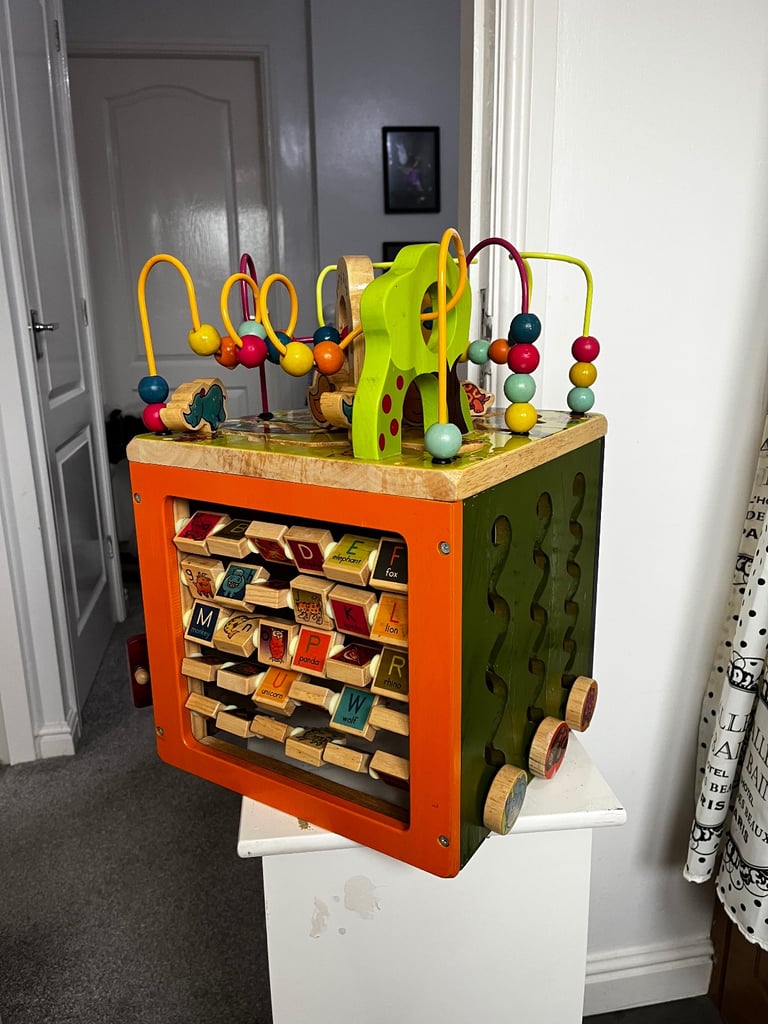 image for Pre loved zany zoo activity cube 