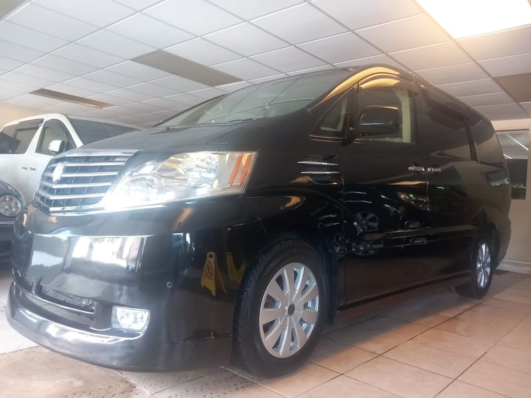 image for 2004 Toyota Alphard 3.0 MPV Petrol Automatic