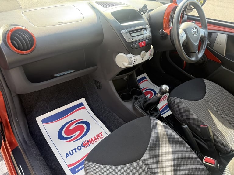 TOYOTA AYGO 1.0 VVT-i Fire 2013