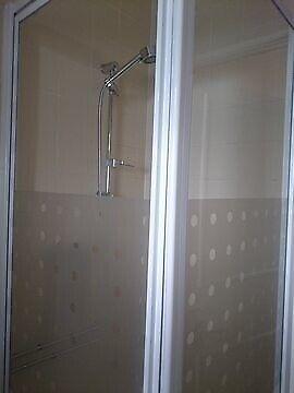 Whitechapel Big Double room available Today