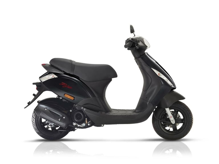 Piaggio Zip 50cc 4 stroke moped scooter 