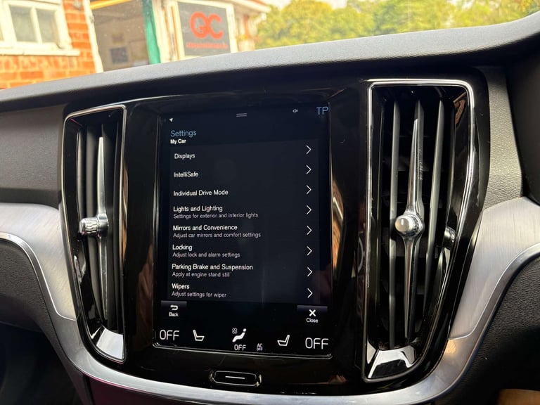 2018 Volvo V60 2.0 V60 Momentum Pro D3 Auto 5dr Estate Diesel Automatic