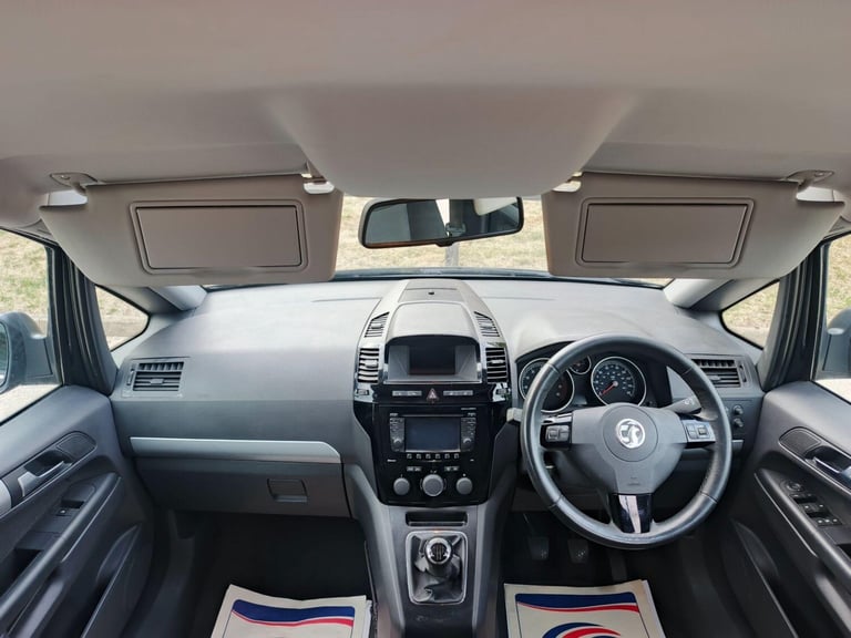 2012 Vauxhall Zafira 1.6 16V Design Euro 5 5dr (SNav) MPV Petrol Manual