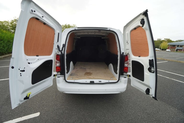 2022 Vauxhall Combo 1.5 Combo 2300 Sportive L2 LWB + 3 Seater + Twin Slider + Top Spec Van Panel ...