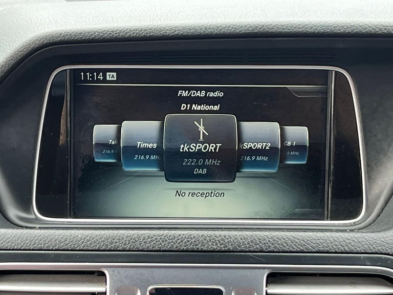 2015 Mercedes-Benz E Class E220 BlueTEC AMG Line Premium 2dr 7G-Tronic COUPE DIESEL Automatic