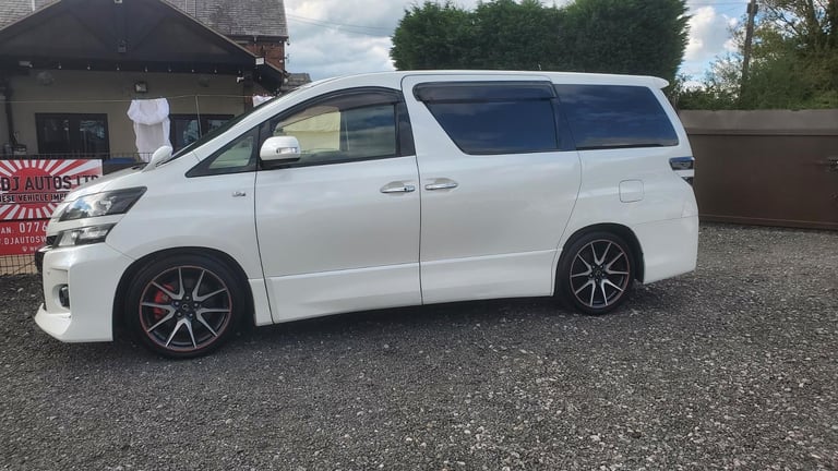 Toyota vellfire gs 2.4 auto white fresh japanese import 7 seater sunroofs 2013