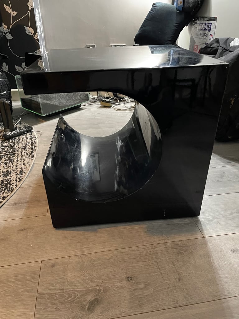 Dwell high gloss side table 50cm