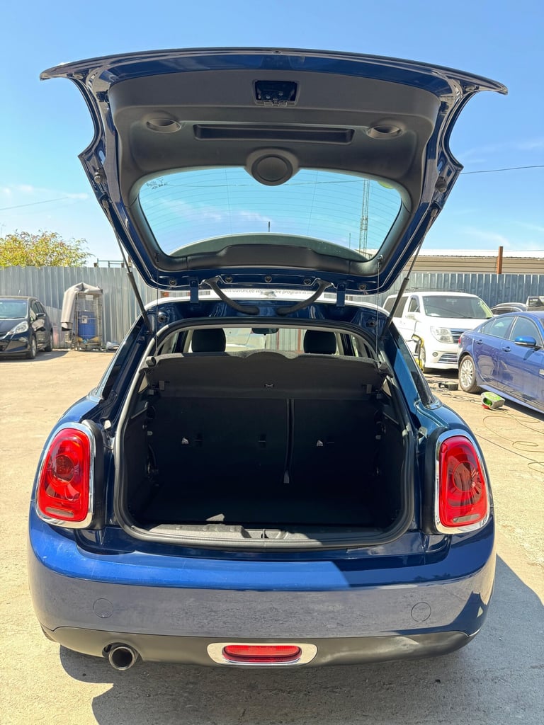 2014 MINI Cooper 1.5 AUTO 5DR Hatchback Petrol Automatic