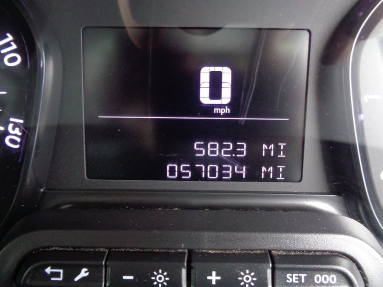 2020 Peugeot Expert 1000 15 BlueHDi 100 Professional CREW VAN 6 SEATS Crew Van Diesel Manual