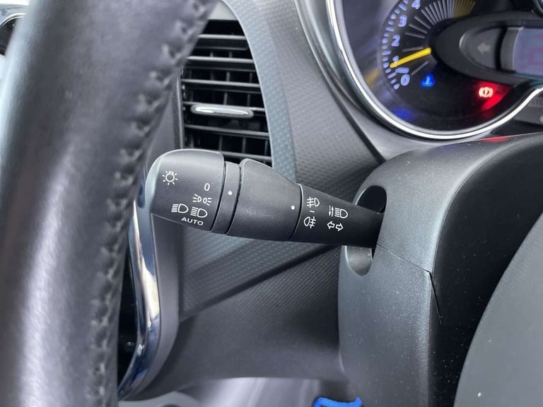 2015 Renault Captur 0.9 TCe ENERGY Dynamique Nav SUV 5dr Petrol Manual Euro 6 (s/s) (90 ps) CRU S...