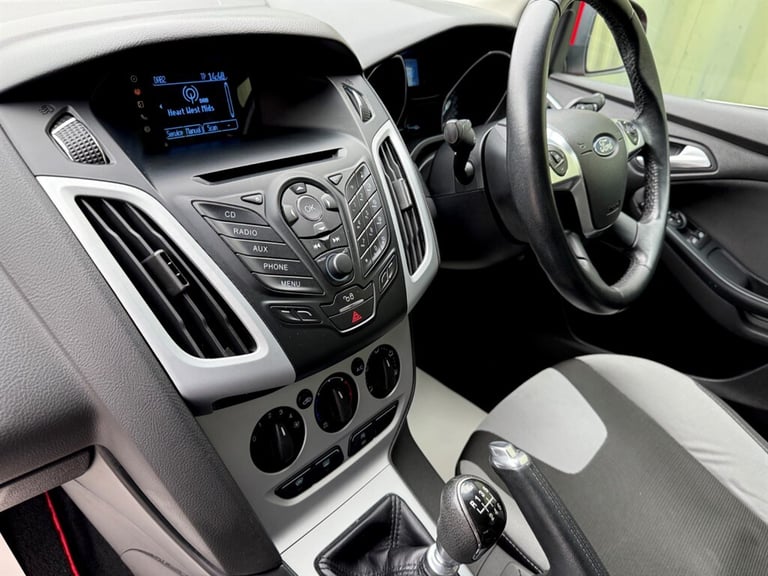 2013 Ford Focus 1.0T EcoBoost Zetec S Hatchback 5dr Petrol Manual Euro 5 (s/s) (125 ps) Hatchback...