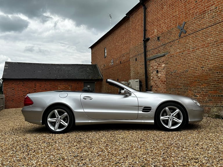2005 Mercedes-Benz SL 500 Auto. Just 41,000 Miles From New. Panoramic Roof.