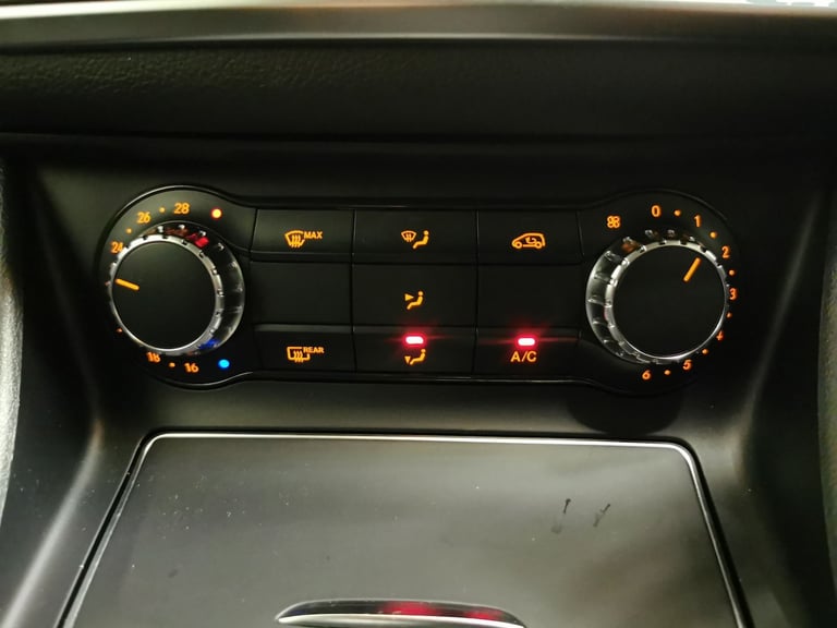 2019 Mercedes-Benz GLA 1.6 GLA180 Urban Edition SUV 5dr Petrol Manual Euro 6 (s/s) (122 ps) - BLU...